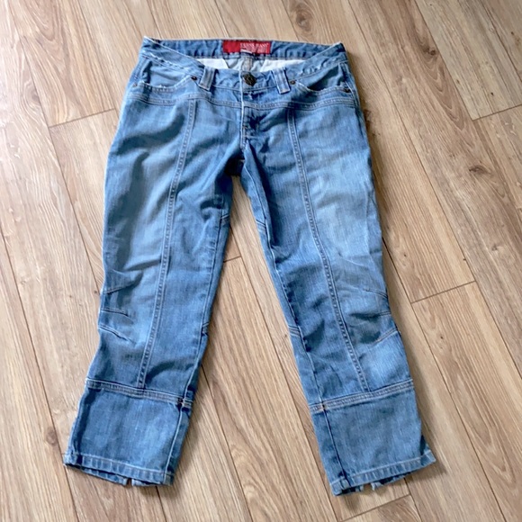 $6.99 shipping next hour🍁 GUESS Women’s Denim Capri Cropped Jeans - Picture 2 of 16